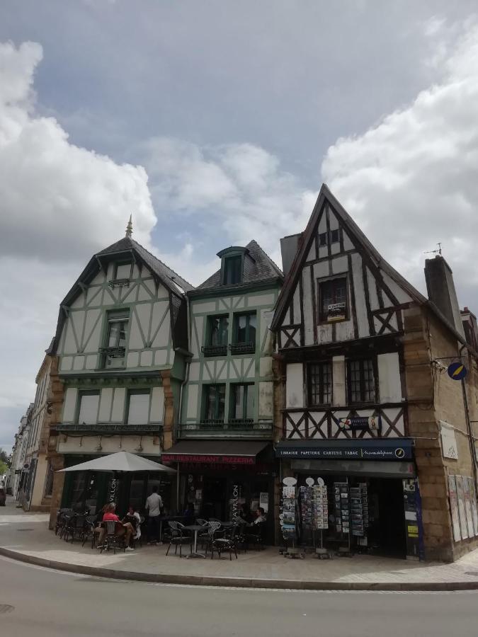 Charmant Appartement Plein Centre Auray Luaran gambar